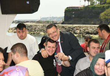 Büyükşehir’in Trabzon’daki Engelsiz Şenliği Coşku Yarattı