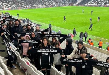 Adıyamanlı çocuklardan Beşiktaş–Konyaspor maçında anlamlı seremoni - Videolu Haber
