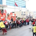 Çiğli'de 1 Mayıs Coşkusu: Başkan Yıldız Emekçilerle Omuz Omuza