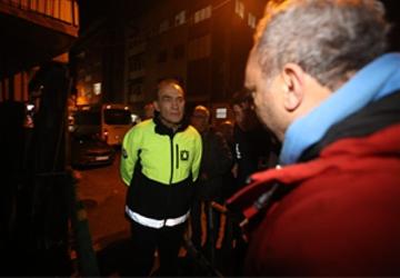 İzmir Büyükşehir Belediyesi ekipleri sağanak yağış nedeniyle seferber oldu