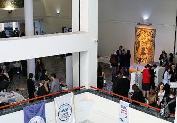 DEÜ Sağlık'26 Kariyer Zirvesi Başladı