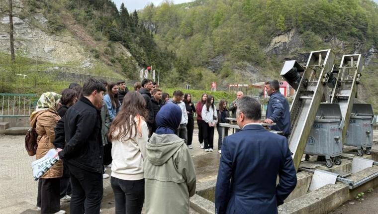 Beşikdüzü Fen Lisesi Öğrencileri Atık Su Arıtma Tesisinde Uygulamalı Eğitim Aldı