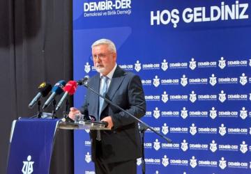 Metiner’den ‘Terörsüz Türkiye’ sürecine yönelik açıklama: ‘Silah biterse sorun bitmez’