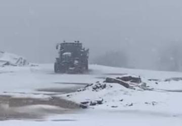 Çelikhan’da yağmurun ardından kar sürprizi - Videolu Haber