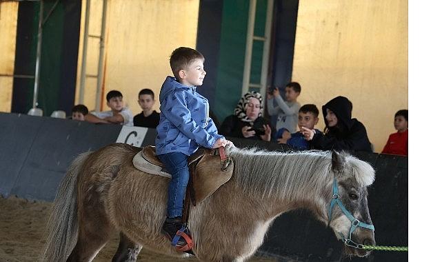 Kartepe Belediyesi Atlı Binicilik Kulübü'ne Yoğun İlgi