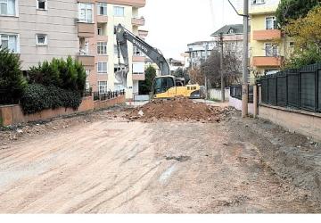 Yenilenen Darıca Özbay Sokak'ta mesaiye devam