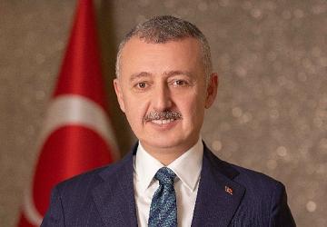 "Cumhuriyet mirasını onurla taşımaya devam edeceğiz"