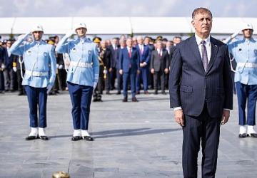 İzmir'de Cumhuriyet Bayramı kutlamaları başladı