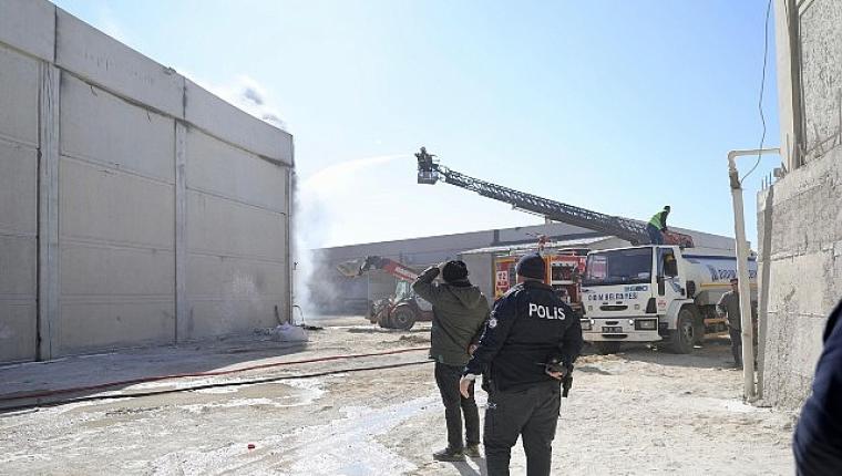 Başkan Hatice Gençay Yangın Sürecini Ekiplerle Birlikte Sahada Takip Etti