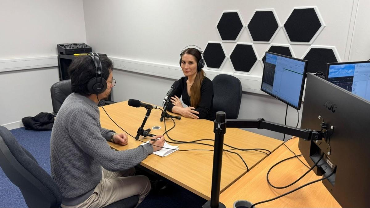 Aslı Stokes, İrlanda’da Türk Müziğinin Gönüllü Kültür Elçisi Olmayı Sürdürüyor