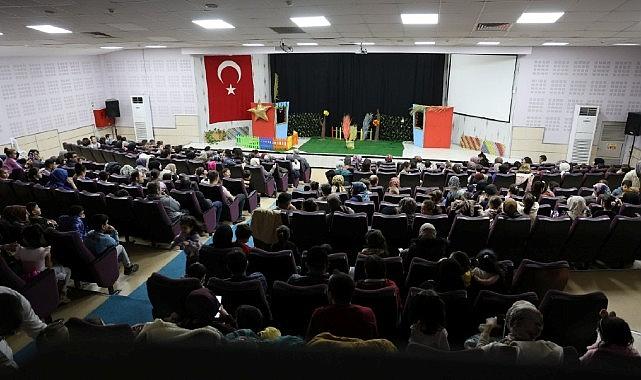 'Meraklı Civciv' Kartepe'de Sahne Aldı