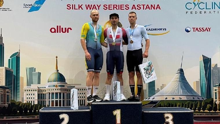 Milli bisikletçilerimizden Astana'da pist bisikleti yarışlarında altın ve gümüş madalya gururu