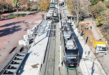 Tramvay uzatılıyor, yolcu sayısı iki katına çıkıyor
