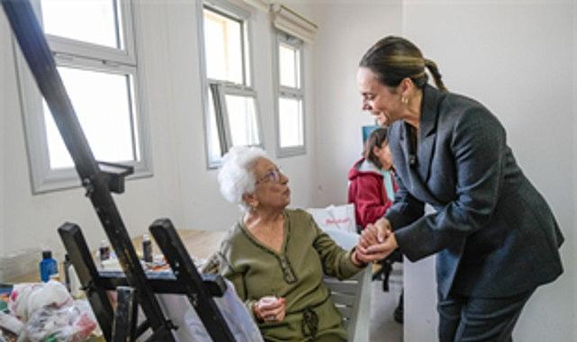 İzmirli başkanların eşleri Bayraklı'da buluştu