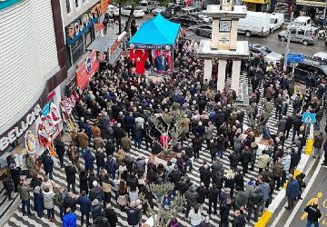 Saat Kulesi'ne görkemli açılış