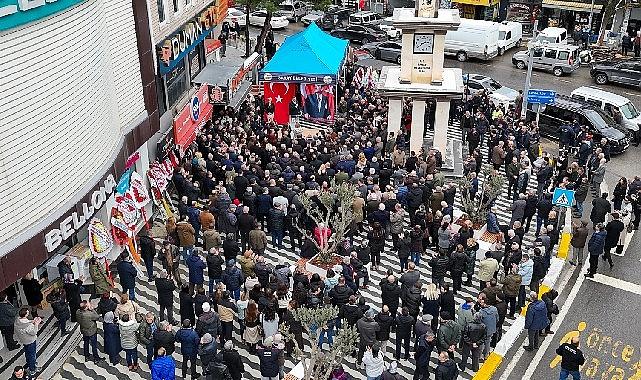 Saat Kulesi'ne görkemli açılış