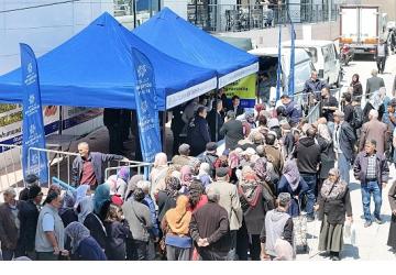 Başkan Çerçioğlu Binlerce Fideyi Sultanhisar ve Buharkent'te Vatandaşlarla Buluşturdu