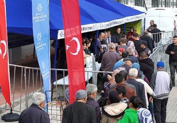 Başkan Çerçioğlu'nun öncülüğünde Ata tohumlarından üretilen fideler Aydınlılara ulaştırılıyor