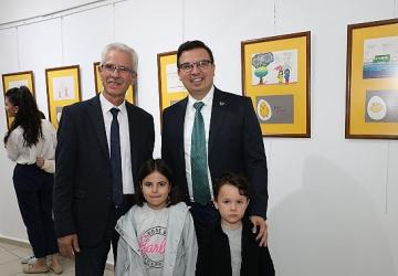 Rıfat Ilgaz'ın Öksüz Civciv'i çocukların karikatürlerinde hayat buldu