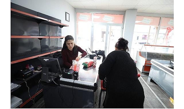 Menderes'in Sosyal Market'inden Büyük Destek; Tam 2 Milyon 800 Bin TL