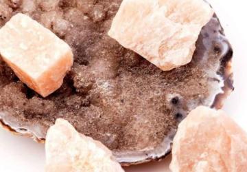 Ay Taşı: Kişisel gelişim, fiziksel ve duygusal etkileri