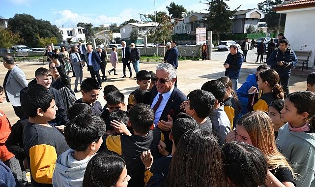 Göynük Ortaokulu Kütüphanesi açıldı