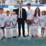 Başkan Tutdere’den yüzme takımına ödül