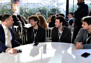 Üniversite öğrencileri için şeffaf ve güvenli burs dayanışması başlıyor