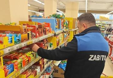 Zabıta Ekiplerinden Bakkal Ve Marketlere Denetim