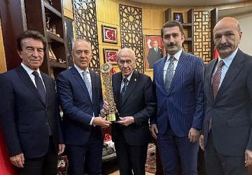 Türkiye Bisiklet Federasyonu'ndan MHP Genel Başkanı Devlet Bahçeli Ziyareti