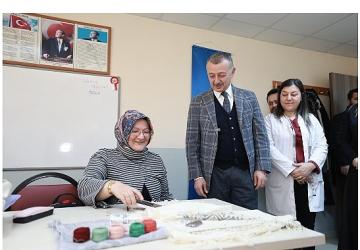 Başkan Büyükakın, KO-MEK kursiyerlerini ziyaret etti