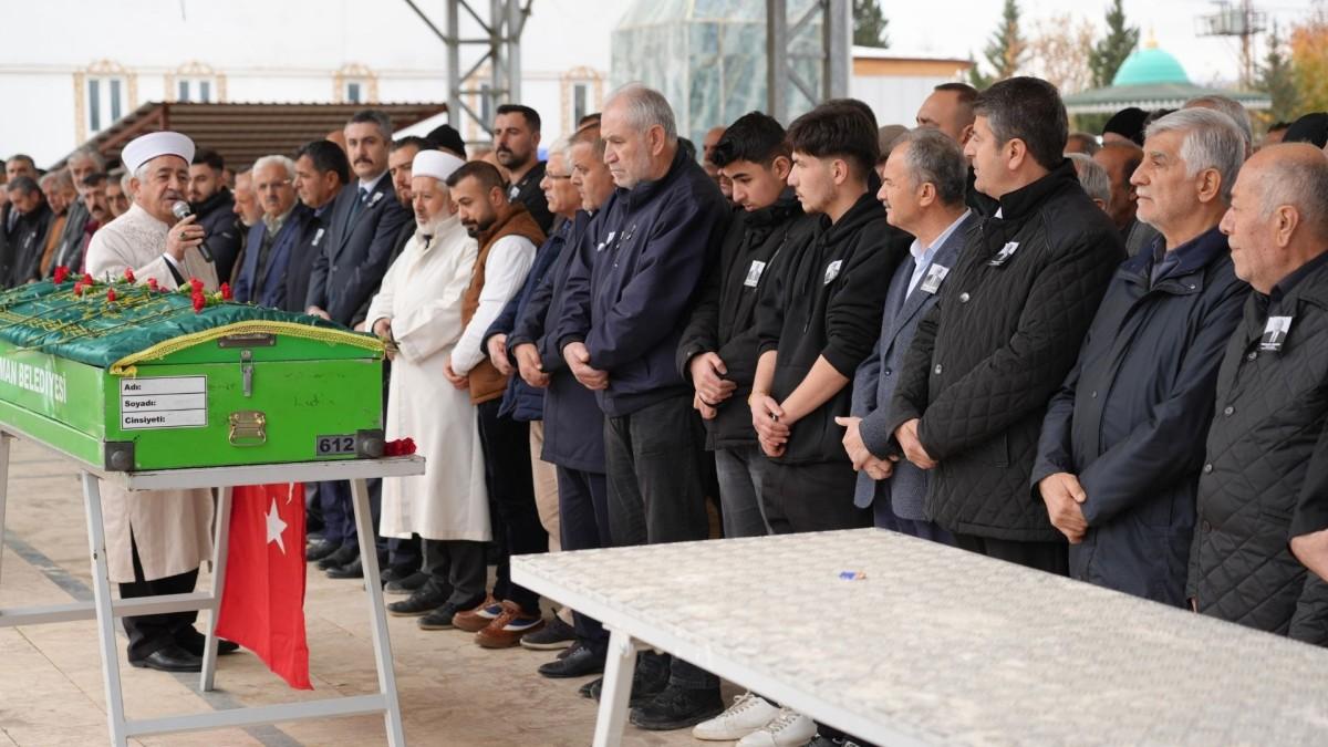 Adıyaman Belediyesi eski Başkanı Mehmet Erdem son yolculuğuna uğurlandı - Videolu Haber