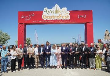 Ayvalık GastroFest coşkulu başladı