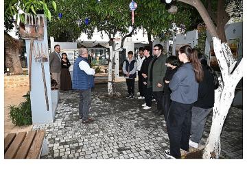 Kültür Evi'ne ziyaretçi akını sürüyor