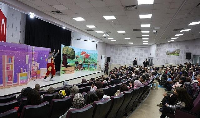 Kartepe'de Neşe ve Cesaret Dolu Tiyatro