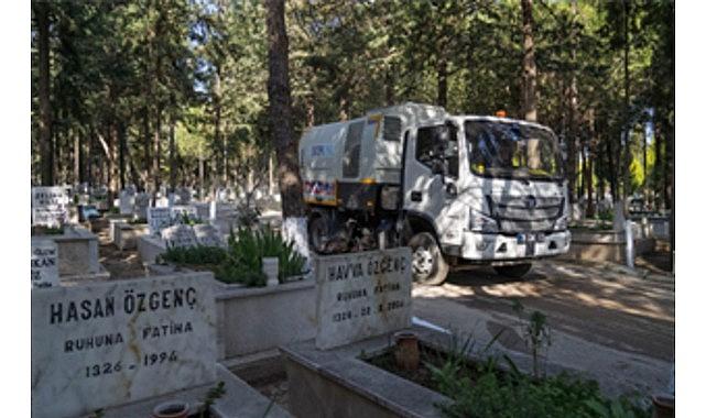 İzmir'e 2,5 milyon metrekare yeni mezarlık alanı