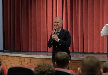 Başkan Taban Gençlere Kulak Veriyor