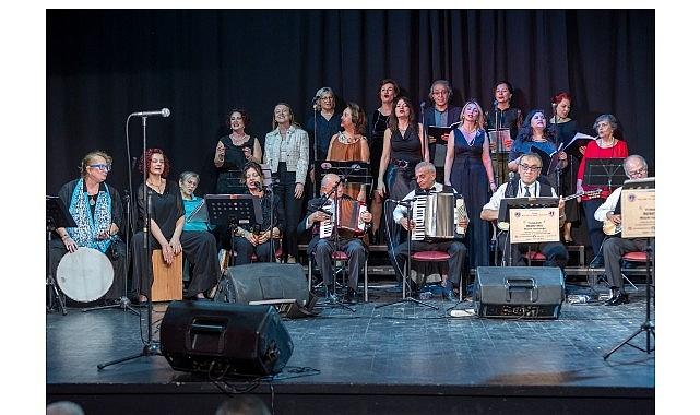 Mübadelenin 103. yılında iki yakanın ezgileri Konak'ta yankılandı