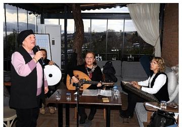 Notalardan gönüllere uzanan “Saygınlar" korosu