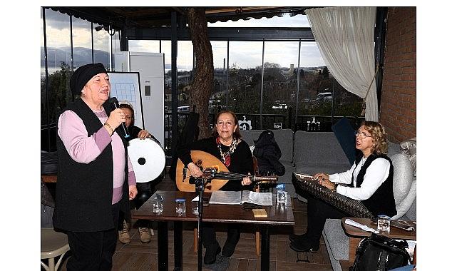 Notalardan gönüllere uzanan “Saygınlar" korosu