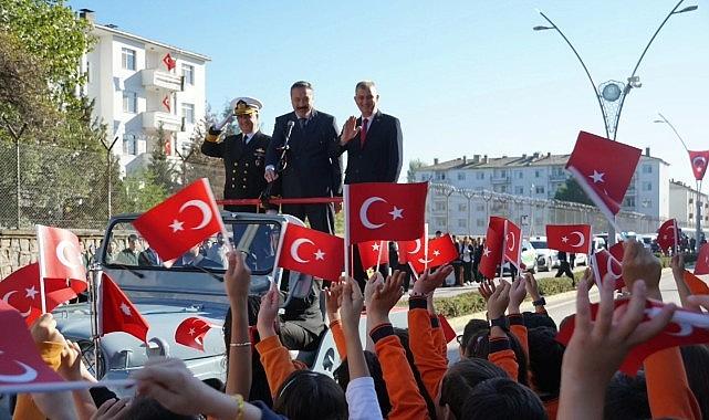 Cumhuriyet'in 102. Yılı Gölcük'te Törenle Kutladı