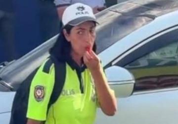 Adıyaman’da polis üniformasıyla tanınan Emel trafik kazasında ağır yaralandı - Videolu Haber