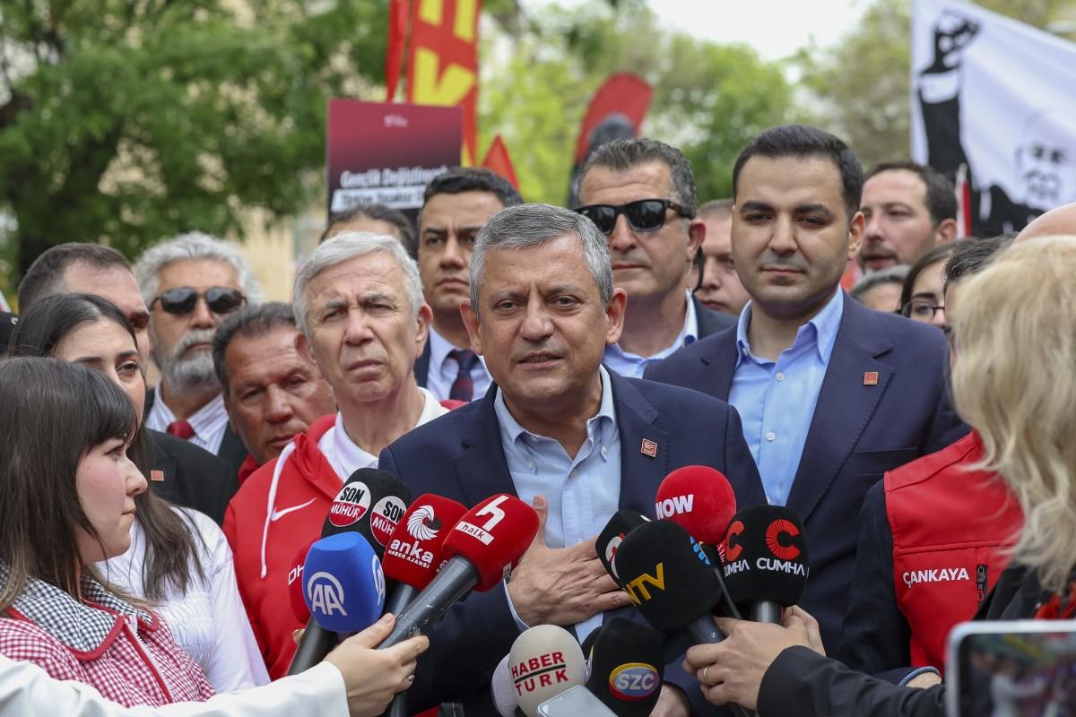 Özgür Özel: ‘Cumhuriyet’i bir kez daha gençlerle buluşturacağız’ - Videolu Haber