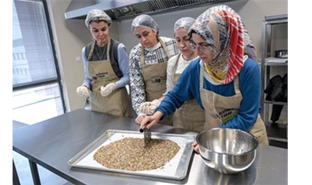 Büyükşehir'den çölyak hastası çocuklara yeni yıl etkinliği