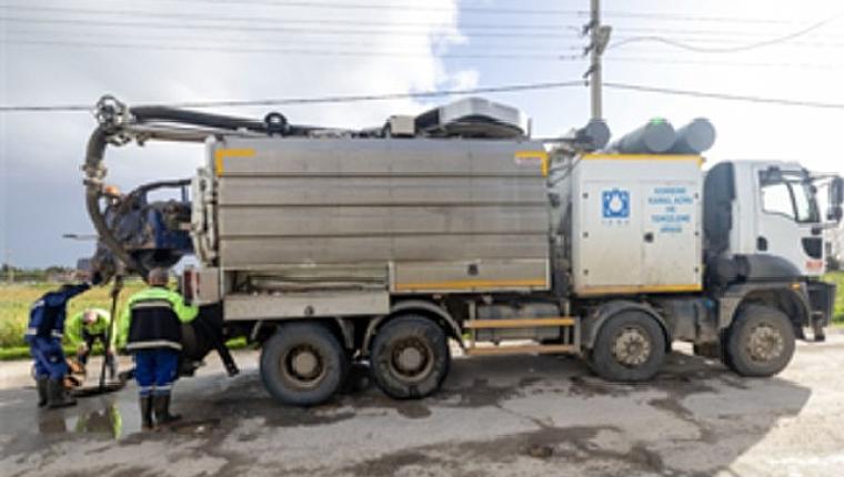 İzmir'de kuvvetli yağış ve fırtına alarmı