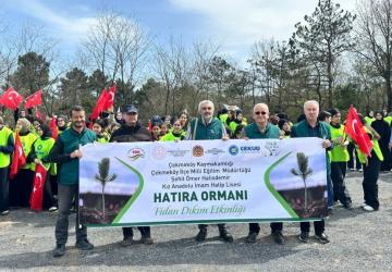 İmam Hatip Okulu öğrencilerden geleceğe nefes: Hatıra ormanı oluşturuldu