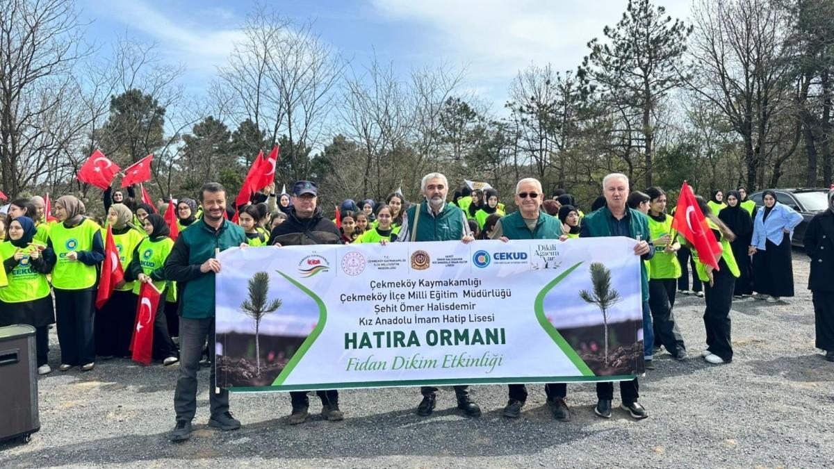 İmam Hatip Okulu öğrencilerden geleceğe nefes: Hatıra ormanı oluşturuldu