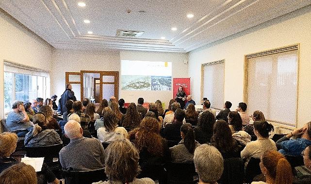 İzmir'in dünü bugünü yarını konuşuldu