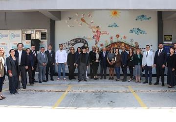 Nilüfer'de renkli dayanışma: Sanat ve sevgi panosu