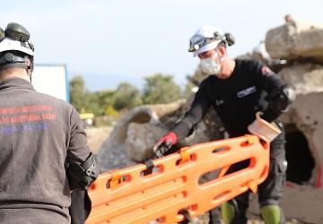 Seferihisar Arama Kurtarma (SAK) ekibi afetlere karşı hazırlıklarını aralıksız sürdürüyor